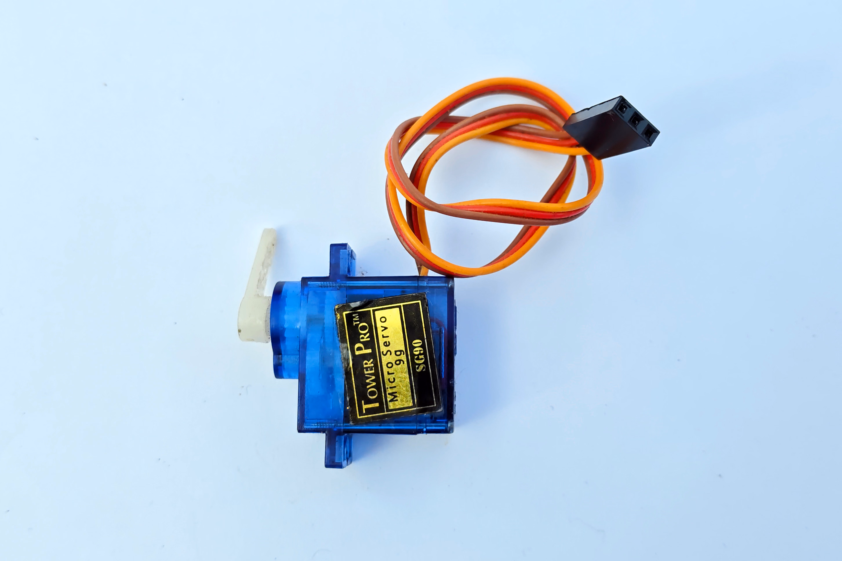 Servo motors